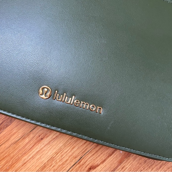 Lululemon Waist Belt Bag Fanny Pack Sports Purse Athleisure Cactus Gold Green - Picture 2 of 15